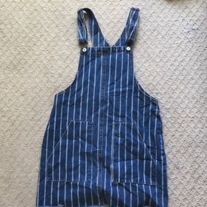Overall dress